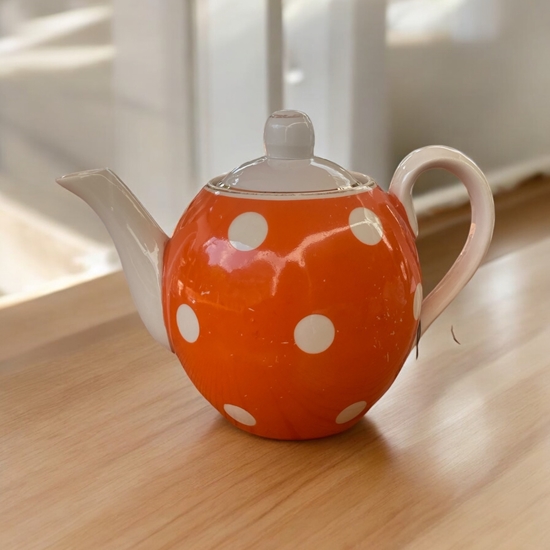 Picture of VINTAGE TEAPOT