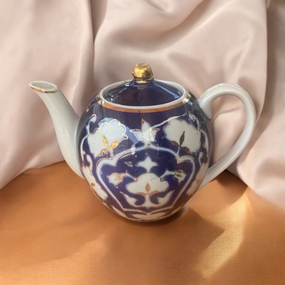 Picture of VINTAGE TEAPOT